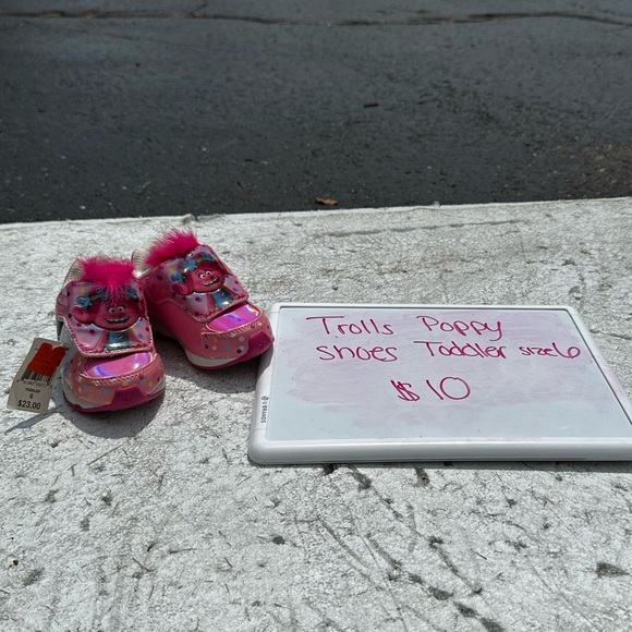 Trolls Pink Baby Walker Shoes Lightweight Slip-On - Picture 1 of 4